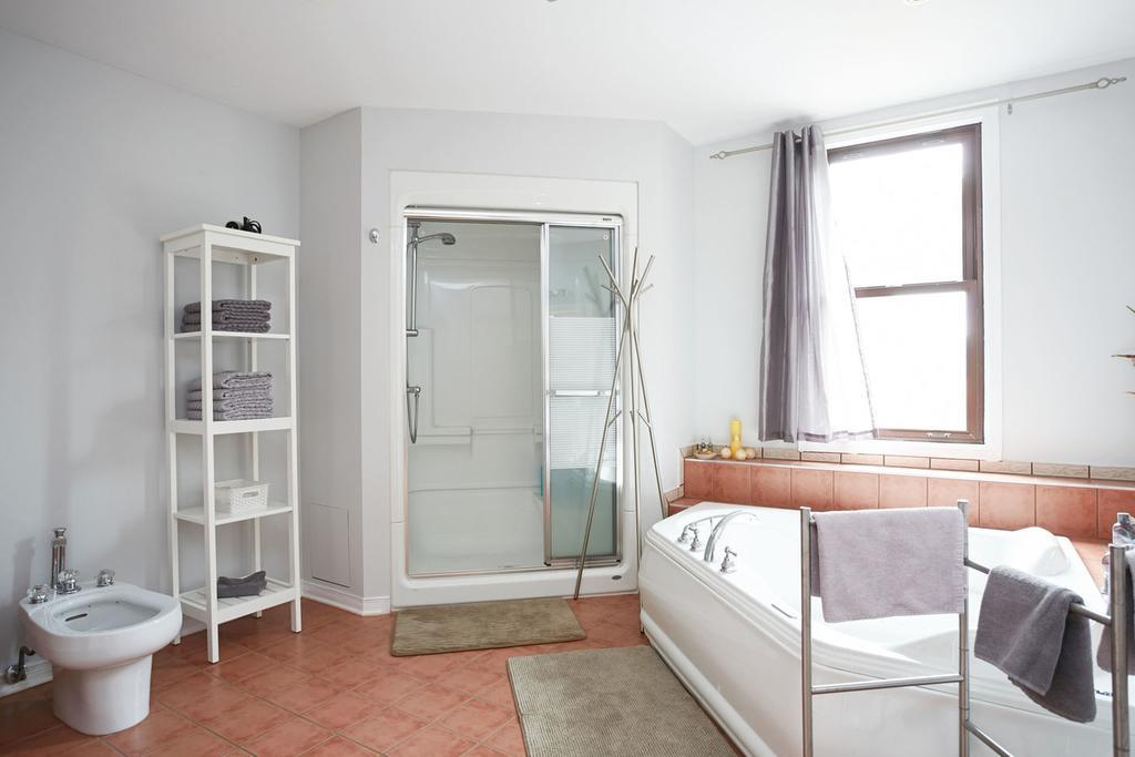 Big Cozy House Villa Монреал Екстериор снимка